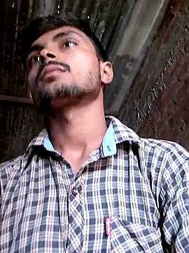 Suraj223kumar online show from October 23, 2025, 2:10 am