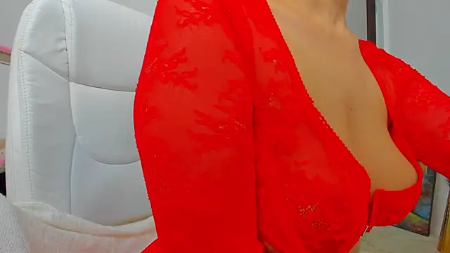 Julya Anna online show from September 29, 2025, 4:08 am