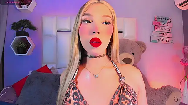 Aileen 18 online show from October 10, 2025, 6:14 am