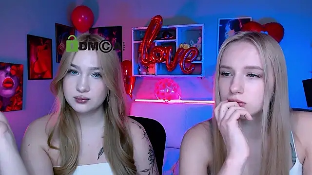 playful sophie online show from February 9, 2026, 8:29 pm