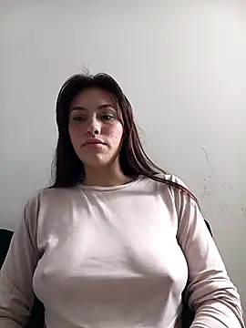 eriika deep  online show from November 13, 2025, 4:33 pm