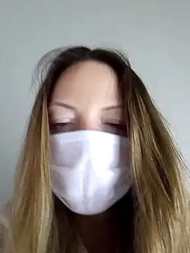 KattyLuuu online show from April 11, 2026, 7:45 am