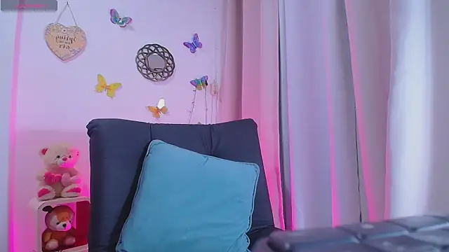 GabbyHills online show from September 23, 2025, 1:45 am