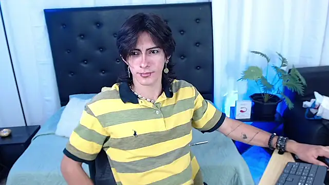 andreey50 online show from November 27, 2025, 1:33 pm