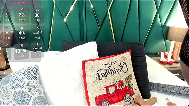 Snapshot of Tamara_Myller chatting on February 3, 2026, 12:43 pm Tamara Myller online show from February 3, 2026, 12:43 pm