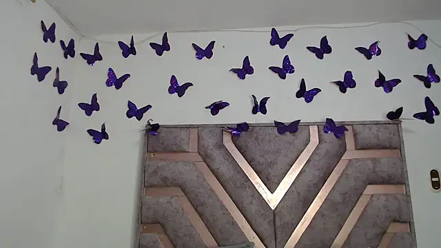 Anny Fox- online show from November 21, 2025, 3:05 am