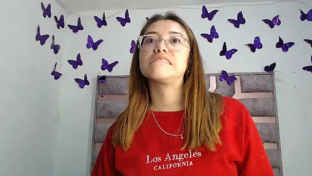 Anny Fox- online show from December 3, 2025, 3:18 am