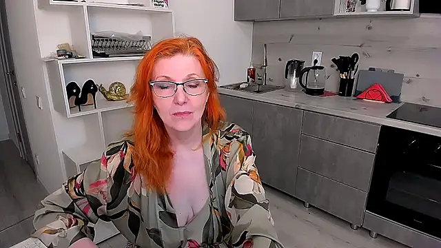 Snapshot of Fire-Fox-One chatting on May 9, 2026, 8:34 pm Fire-Fox-One online show from May 9, 2026, 8:34 pm