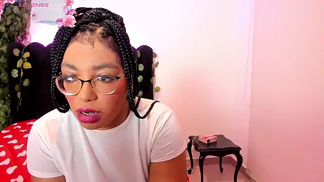 AmyBriiggs online show from April 6, 2026, 6:36 am