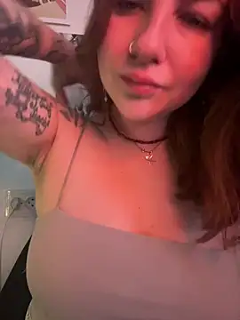 MayaMystic online show from April 10, 2026, 1:07 pm