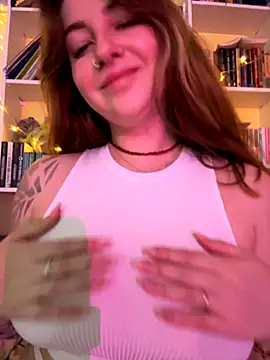 MayaMystic online show from September 25, 2025, 12:11 pm