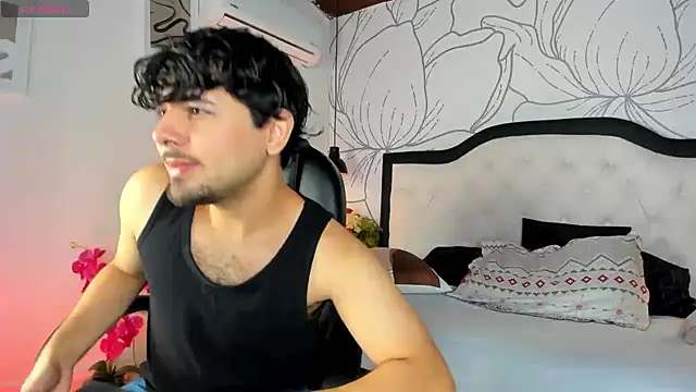 Snapshot of Samir_bear chatting on June 5, 2026, 12:55 pm Samir bear online show from June 5, 2026, 12:55 pm