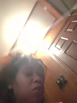 carmelbbyx22 online show from April 19, 2026, 12:39 pm