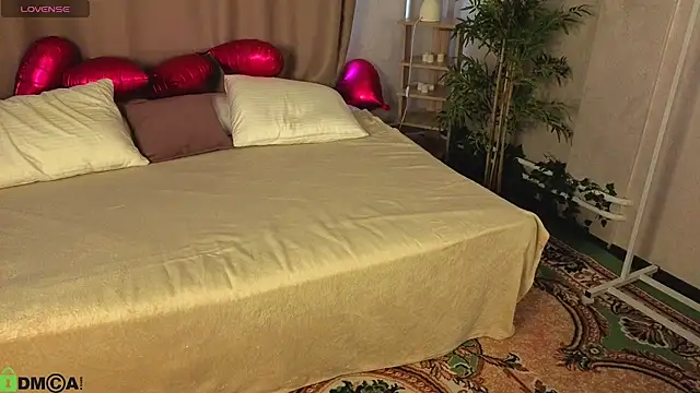 Snapshot of Cheryl__Brown chatting on May 6, 2026, 1:09 am Cheryl Brown online show from May 6, 2026, 1:09 am