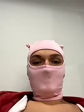 Nikki Hoee online show from November 29, 2025, 6:41 pm