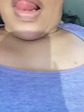 briannaa557 online show from January 9, 2025, 8:22 pm