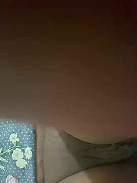 briannaa557 online show from March 14, 2025, 9:35 am