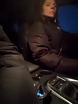 sansan2411 online show from November 27, 2025, 4:40 pm