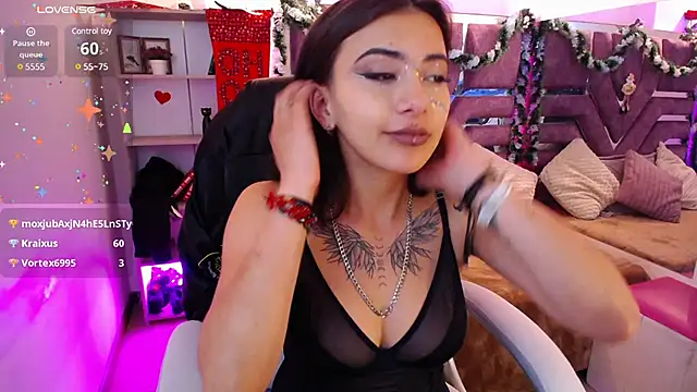 Camilaa1   online show from December 20, 2024, 5:25 am