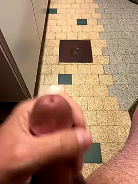 mikiss789 online show from October 14, 2025, 3:07 am