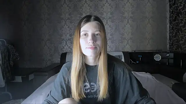 Agnes Allenn online show from October 18, 2025, 11:12 am