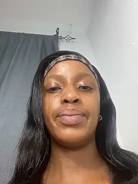 teddy04 online show from October 5, 2025, 6:31 pm