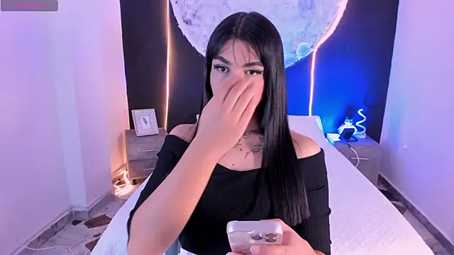 RoseCassie online show from December 2, 2025, 1:57 pm