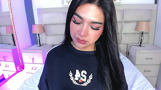 RoseCassie online show from September 16, 2025, 1:56 pm