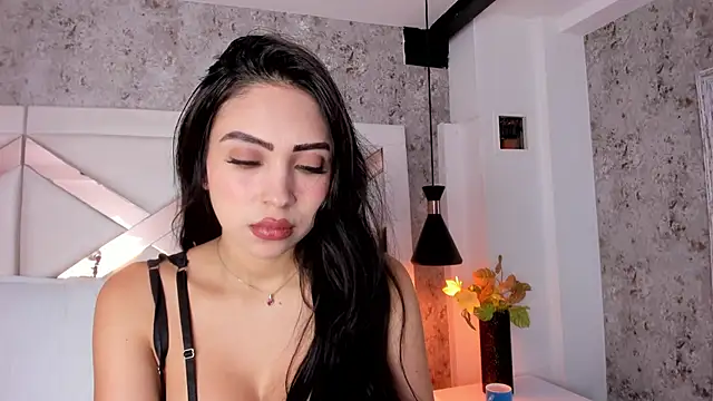 yessica monteiro online show from September 16, 2025, 12:28 pm