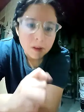 Snapshot of valentina568 chatting on November 27, 2025, 3:29 am valentina568 online show from November 27, 2025, 3:29 am