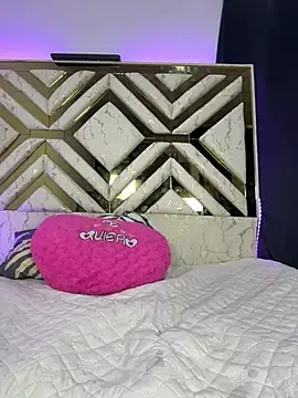 evaFiore online show from March 13, 2026, 7:30 pm