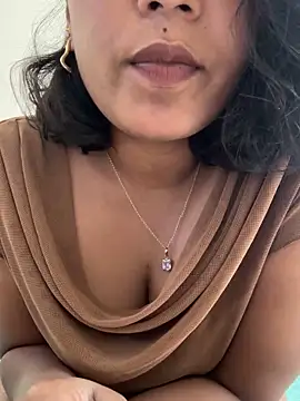 priyadevi17 online show from September 25, 2025, 8:42 am