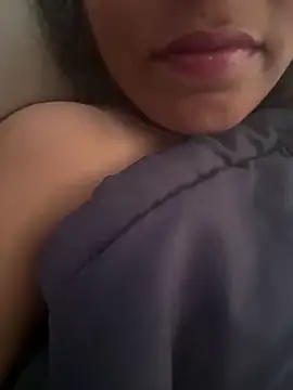 priyadevi17 online show from February 21, 2025, 3:34 am