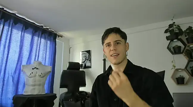 Antonello Vannucci online show from March 12, 2025, 6:32 pm