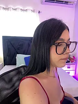 Snapshot of Lily_Woodz chatting on June 1, 2026, 7:13 pm Lily Woodz online show from June 1, 2026, 7:13 pm
