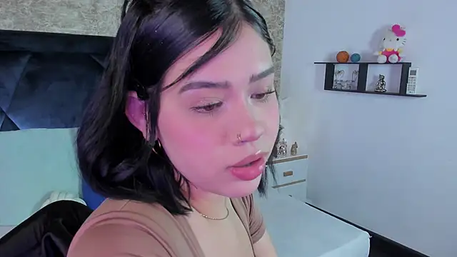 Lily Woodz online show from November 29, 2025, 7:14 pm