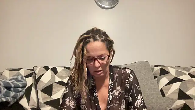 Snapshot of skarfos1babe69 chatting on December 30, 2024, 4:42 am skarfos1babe69 online show from December 30, 2024, 4:42 am