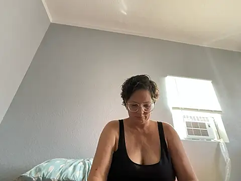 Snapshot of skarfos1babe69 chatting on March 27, 2026, 5:25 pm skarfos1babe69 online show from March 27, 2026, 5:25 pm