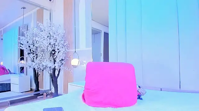 salomebenz online show from September 26, 2025, 9:32 pm