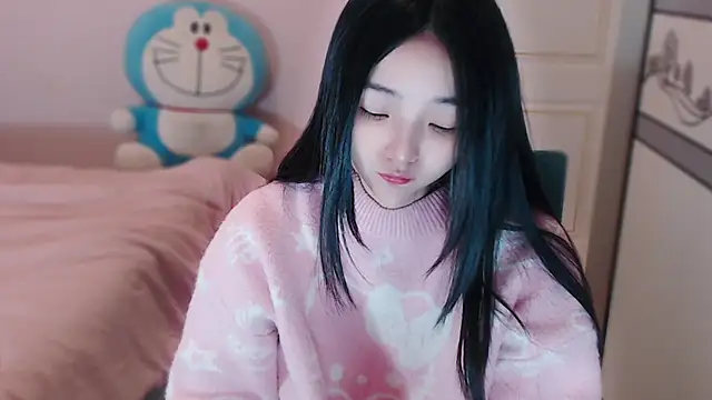 xiao-xiao-D online show from September 24, 2025, 12:18 am