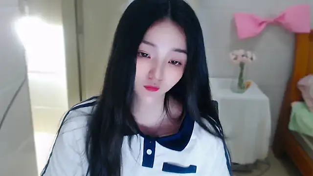 xiao-xiao-D online show from March 27, 2026, 8:48 am