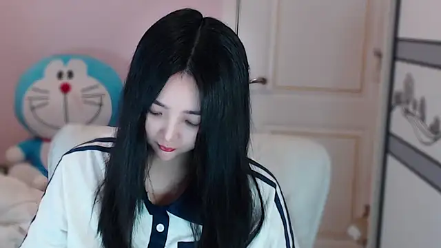 xiao-xiao-D online show from March 10, 2025, 6:38 am