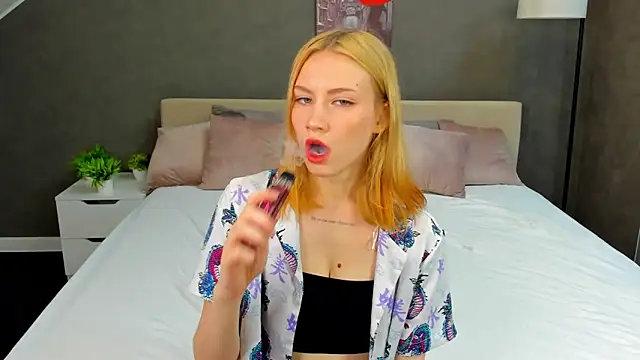 Mollly Rouge online show from March 21, 2025, 12:29 am