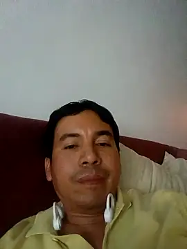 bisexual0007 online show from January 10, 2025, 4:44 am