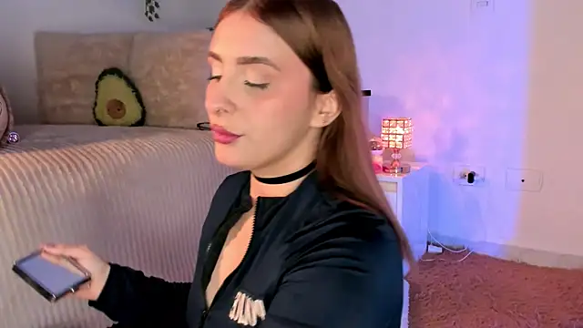 Alissonroses online show from October 29, 2025, 10:52 pm