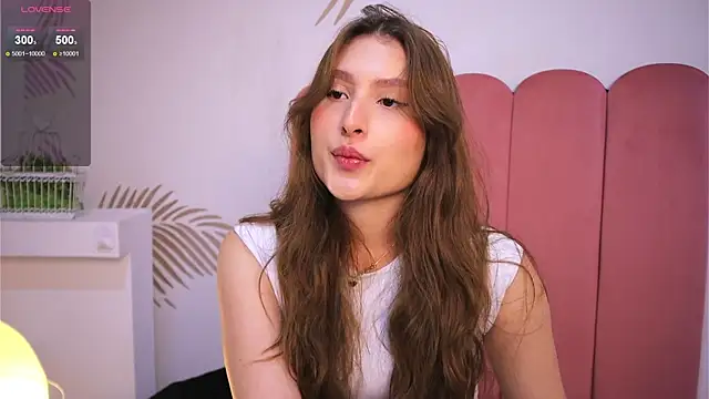 Snapshot of Daisha_Riley chatting on March 11, 2025, 12:39 pm Daisha Riley online show from March 11, 2025, 12:39 pm