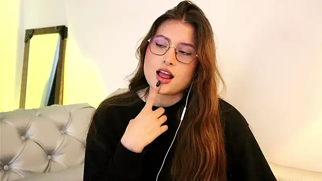 Snapshot of Daisha_Riley chatting on October 20, 2025, 1:44 pm Daisha Riley online show from October 20, 2025, 1:44 pm