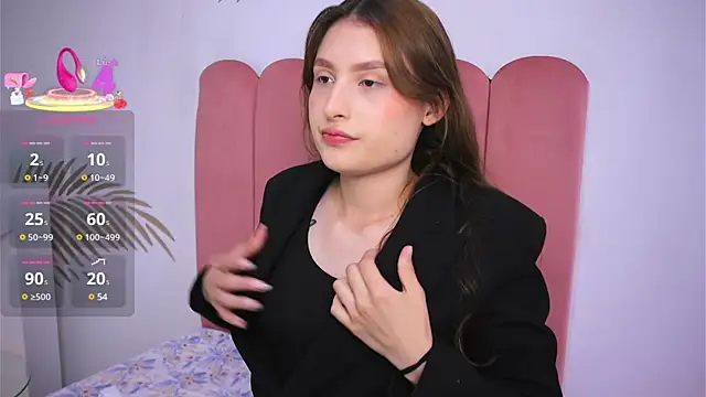 Snapshot of Daisha_Riley chatting on March 4, 2025, 12:33 pm Daisha Riley online show from March 4, 2025, 12:33 pm