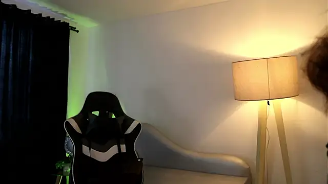 Snapshot of Daisha_Riley chatting on September 17, 2025, 1:24 pm Daisha Riley online show from September 17, 2025, 1:24 pm