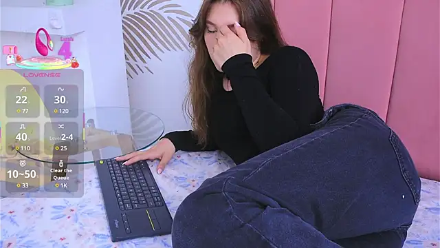 Snapshot of Daisha_Riley chatting on February 27, 2025, 6:31 pm Daisha Riley online show from February 27, 2025, 6:31 pm